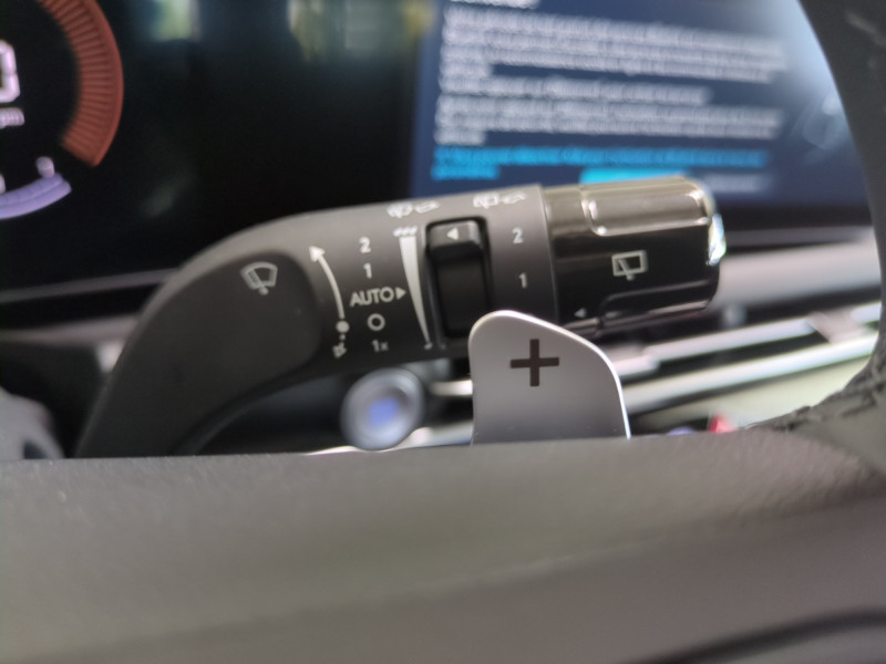 Photo 15 de l'offre de HYUNDAI TUCSON 1.6 T-GDI 215CH HYBRID CREATIVE - 22 % à 32999€ chez Automobiles 25