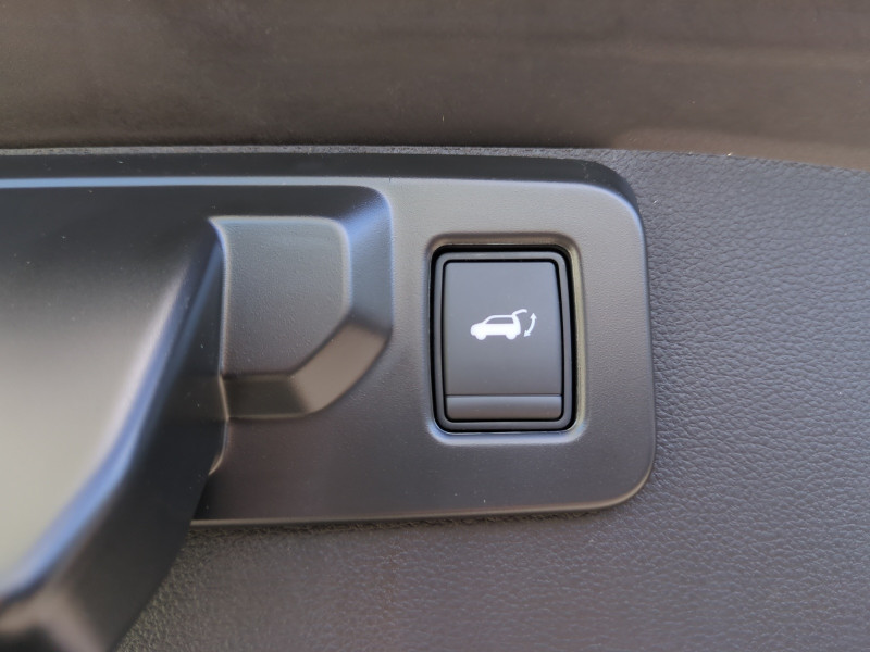 Photo 17 de l'offre de RENAULT SYMBIOZ 1.6 E-TECH FULL HYBRID 145CH ICONIC - 22 % à 31999€ chez Automobiles 25