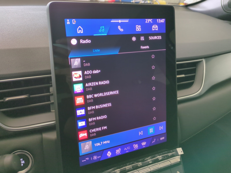 Photo 11 de l'offre de RENAULT SYMBIOZ 1.6 E-TECH FULL HYBRID 145CH ICONIC - 22 % à 31999€ chez Automobiles 25