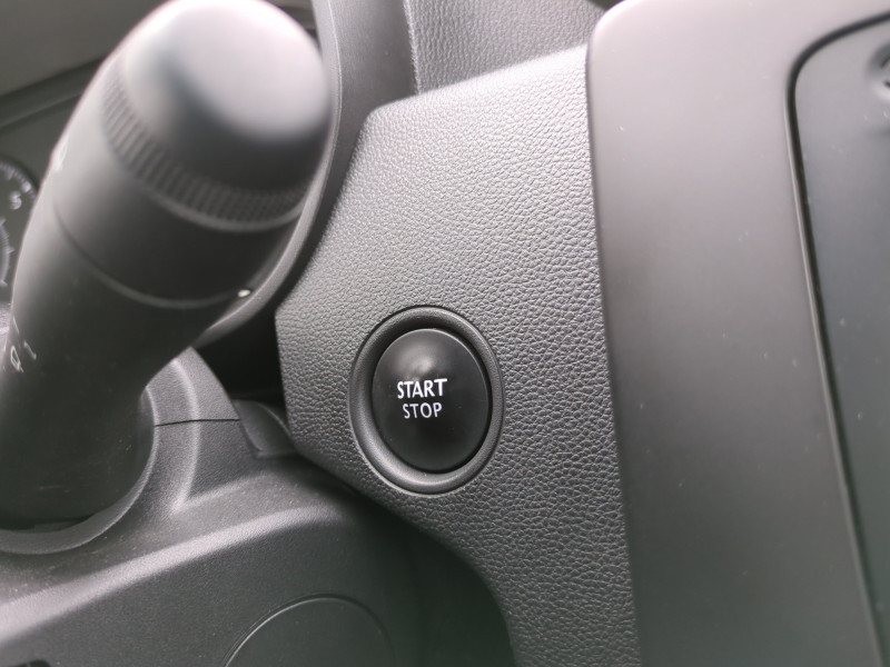 Photo 17 de l'offre de DACIA DUSTER 1.3 TCE 130CH FAP TECHROAD 4X2 à 12990€ chez Automobiles 25