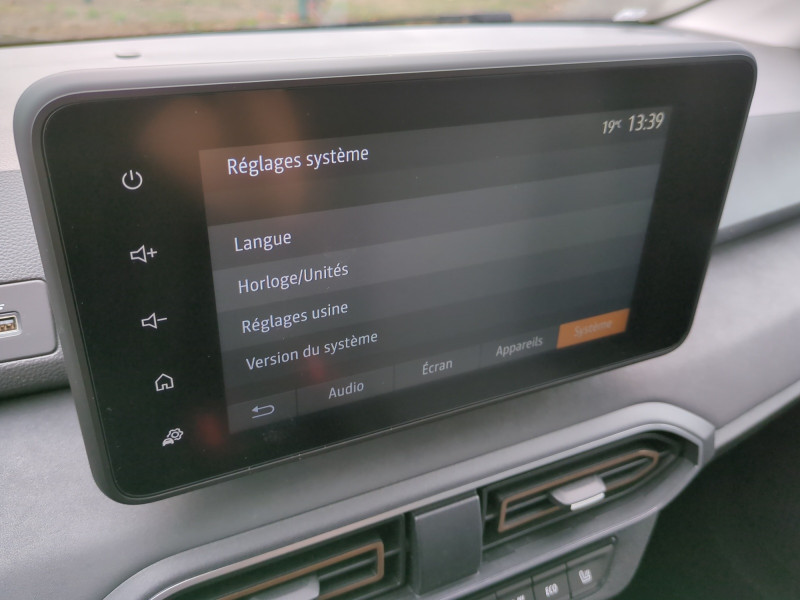 Photo 9 de l'offre de DACIA JOGGER 1.0 ECO-G 100CH EXTREME 7 PLACES à 21999€ chez Automobiles 25