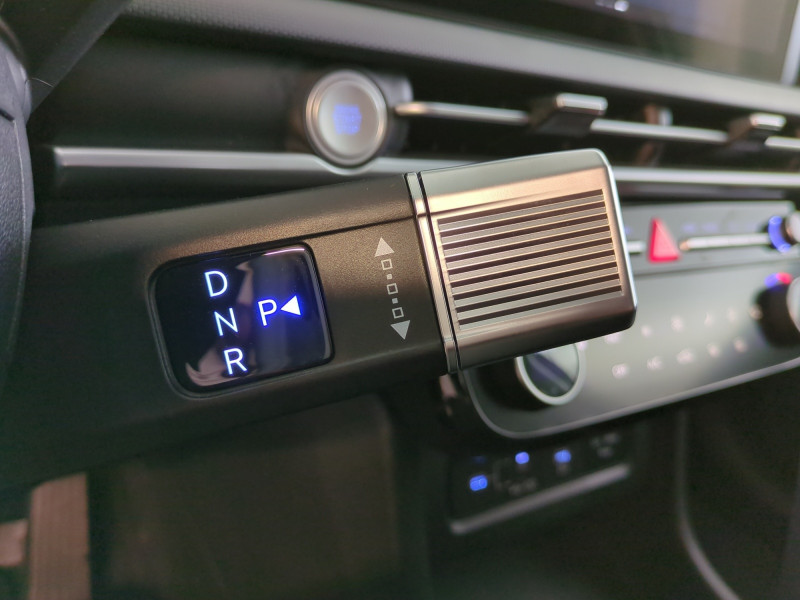 Photo 15 de l'offre de HYUNDAI TUCSON 1.6 T-GDI 215CH HYBRID CREATIVE -22% à 32999€ chez Automobiles 25