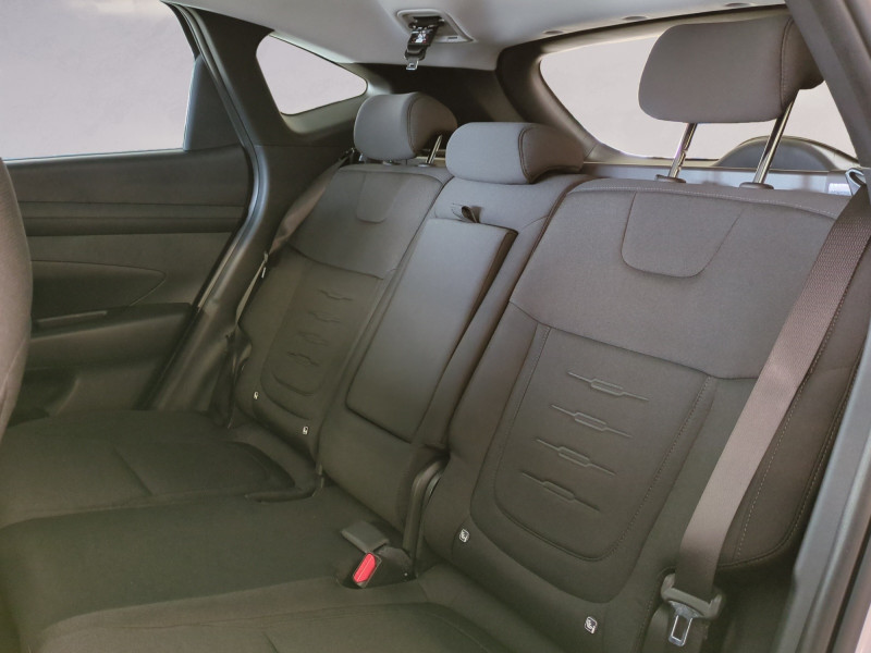 Photo 6 de l'offre de HYUNDAI TUCSON 1.6 T-GDI 215CH HYBRID CREATIVE -22% à 32999€ chez Automobiles 25