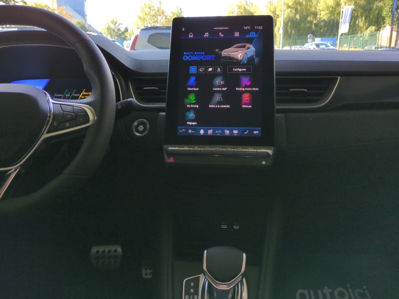 Photo 8 de l'offre de RENAULT SYMBIOZ 1.6 E-TECH FULL HYBRID 145CH ESPRIT ALPINE - 22 % à 30999€ chez Automobiles 25