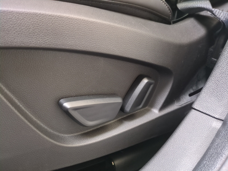 Photo 14 de l'offre de RENAULT SYMBIOZ 1.6 E-TECH FULL HYBRID 145CH ICONIC - 20 % à 31999€ chez Automobiles 25