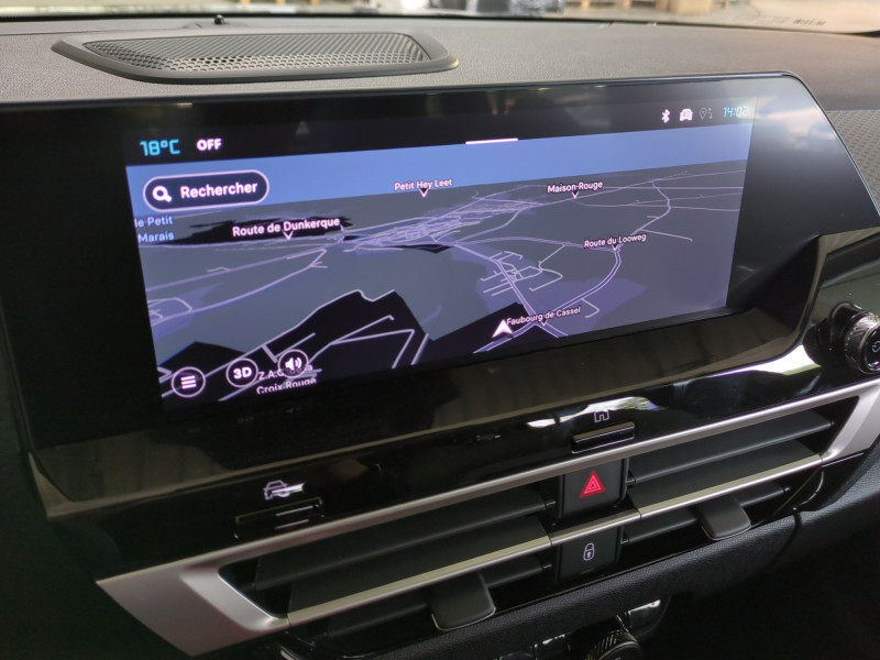 Photo 9 de l'offre de CITROEN C4 1.2 HYBRIDE 145CH S&S MAX AUTOMATIQUE -33 % à 24499€ chez Automobiles 25