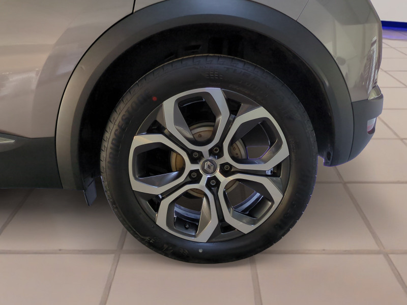 Photo 20 de l'offre de RENAULT CAPTUR II 1.0 TCE 100CH INTENS à 15900€ chez Automobiles 25