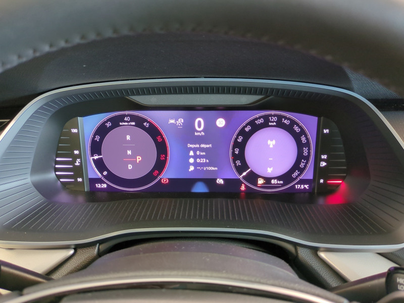 Photo 7 de l'offre de SKODA OCTAVIA COMBI 2.0 TDI SCR 150CH SELECTION DSG7 -27% à 31999€ chez Automobiles 25