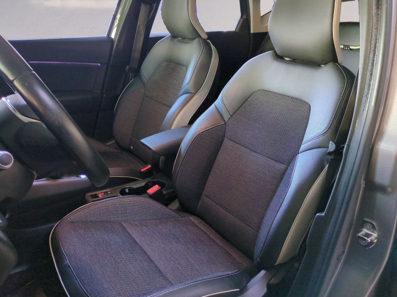 Photo 5 de l'offre de RENAULT CAPTUR II 1.0 TCE 100CH INTENS à 15900€ chez Automobiles 25