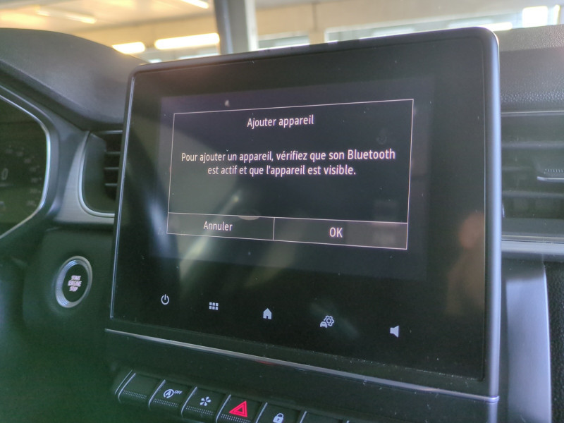 Photo 10 de l'offre de RENAULT CAPTUR II 1.0 TCE 100CH INTENS à 15900€ chez Automobiles 25