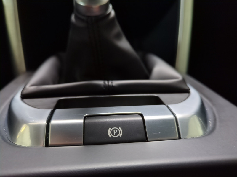 Photo 17 de l'offre de LAND-ROVER DISCOVERY SPORT 2.0 ED4 150CH E-CAPABILITY EXECUTIVE 2WD MARK IV à 17900€ chez Automobiles 25