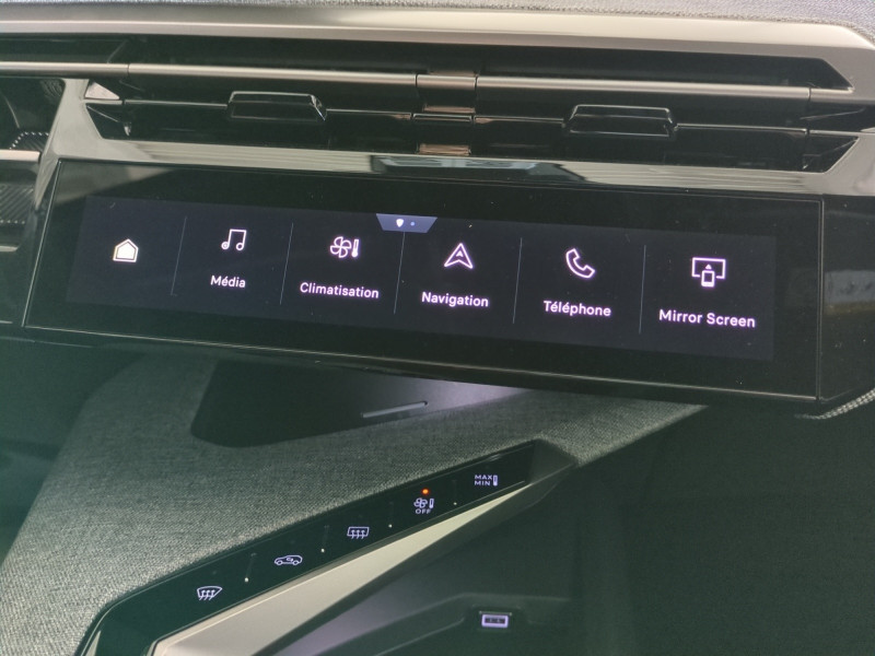 Photo 14 de l'offre de PEUGEOT 3008 1.2 HYBRID 145CH ALLURE E-DCS6 -29% à 29998€ chez Automobiles 25