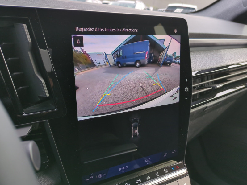 Photo 15 de l'offre de RENAULT AUSTRAL 1.2 E-TECH FULL HYBRID 200CH TECHNO - 22% à 34498€ chez Automobiles 25