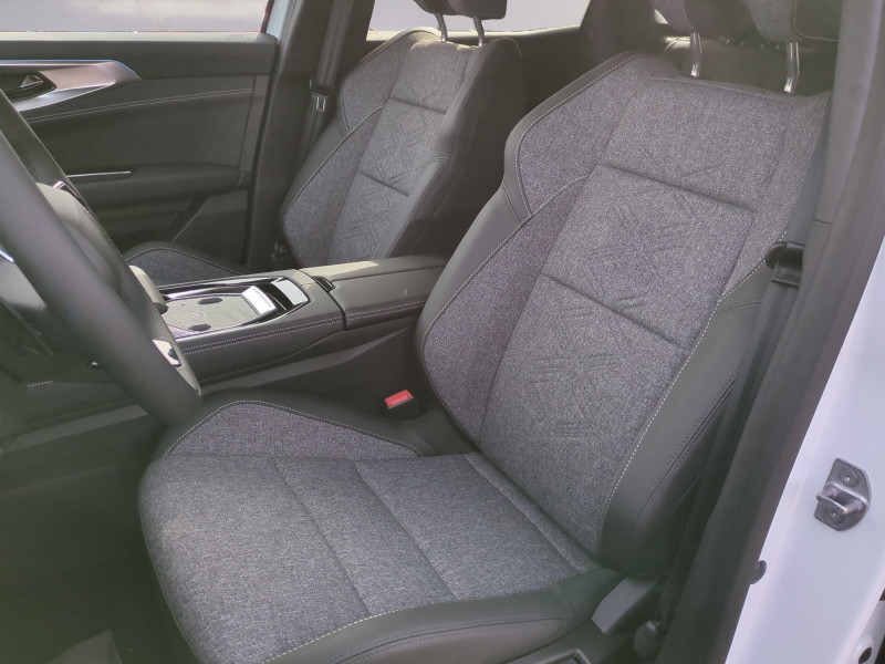 Photo 5 de l'offre de RENAULT AUSTRAL 1.2 E-TECH FULL HYBRID 200CH TECHNO - 22% à 34498€ chez Automobiles 25