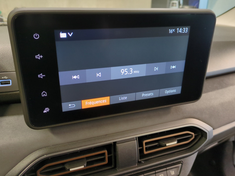 Photo 9 de l'offre de DACIA JOGGER 1.0 ECO-G 100CH EXTREME 7 PLACES - 13% à 20998€ chez Automobiles 25