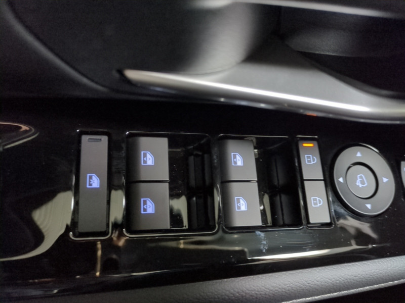 Photo 15 de l'offre de HYUNDAI TUCSON 1.6 T-GDI 215CH HYBRID CREATIVE - 21 % à 34998€ chez Automobiles 25