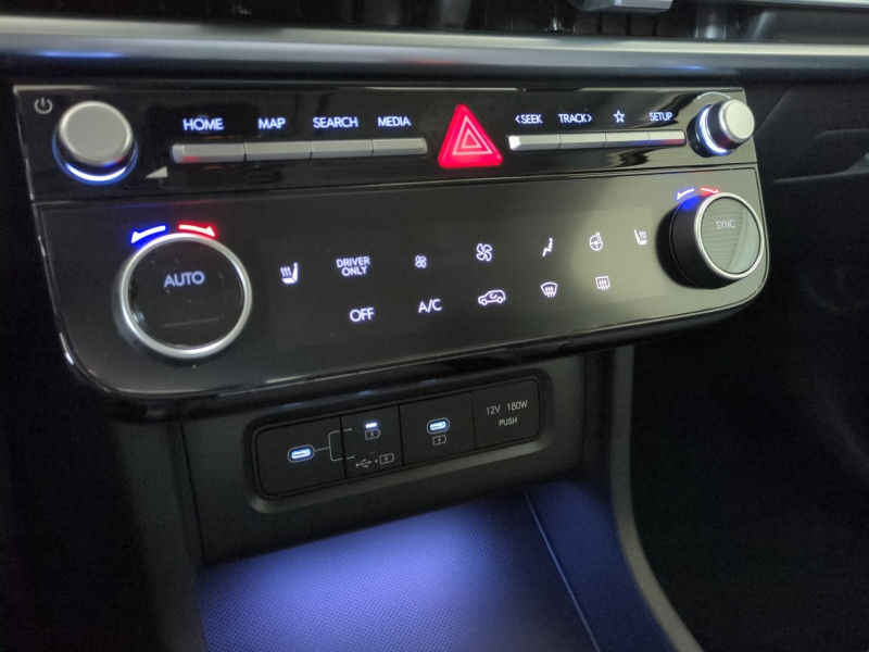 Photo 14 de l'offre de HYUNDAI TUCSON 1.6 T-GDI 215CH HYBRID CREATIVE - 21 % à 34998€ chez Automobiles 25