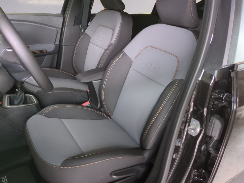 Photo 5 de l'offre de DACIA JOGGER 1.0 ECO-G 100CH EXTREME 7 PLACES - 13% à 20998€ chez Automobiles 25