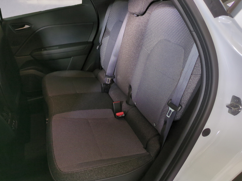 Photo 6 de l'offre de RENAULT CAPTUR II 1.0 TCE 90CH TECHNO -24% à 22999€ chez Automobiles 25