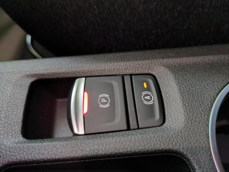 Photo 17 de l'offre de RENAULT CAPTUR II 1.0 TCE 90CH TECHNO -24% à 22999€ chez Automobiles 25