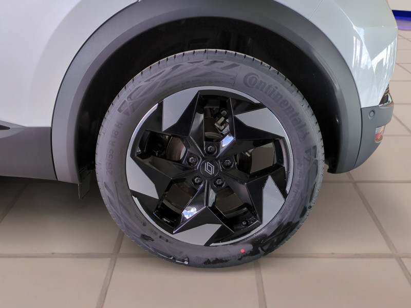 Photo 20 de l'offre de RENAULT CAPTUR II 1.0 TCE 90CH TECHNO -24% à 22999€ chez Automobiles 25