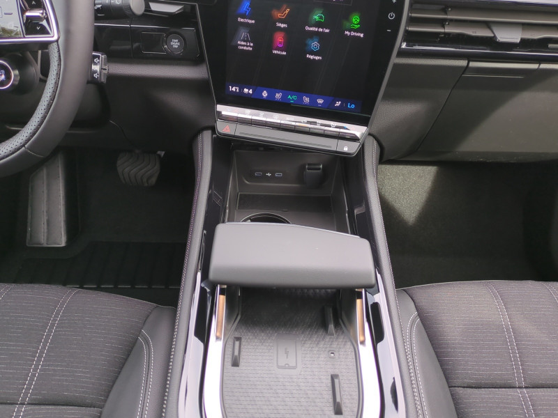 Photo 9 de l'offre de RENAULT AUSTRAL 1.2 E-TECH FULL HYBRID 200CH TECHNO - 22% à 34999€ chez Automobiles 25