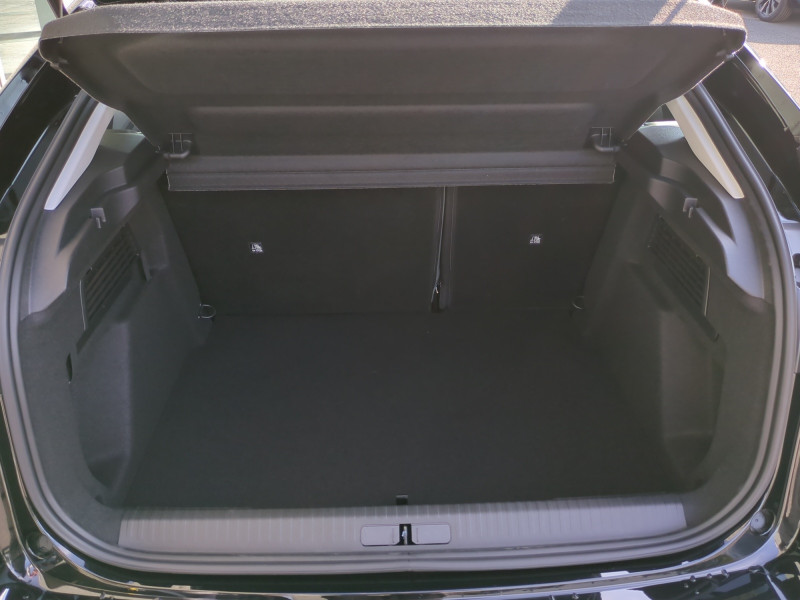 Photo 19 de l'offre de CITROEN C4 1.2 HYBRIDE 145CH S&S PLUS AUTOMATIQUE -32% à 21799€ chez Automobiles 25