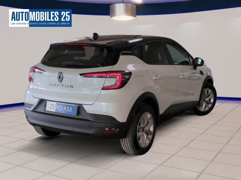 Photo 2 de l'offre de RENAULT CAPTUR II 1.0 TCE 90CH EVOLUTION - 26% à 20498€ chez Automobiles 25