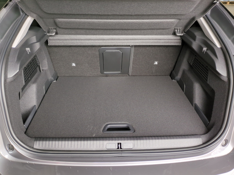 Photo 19 de l'offre de CITROEN C4 1.2 HYBRIDE 145CH S&S MAX AUTOMATIQUE -31% à 24499€ chez Automobiles 25