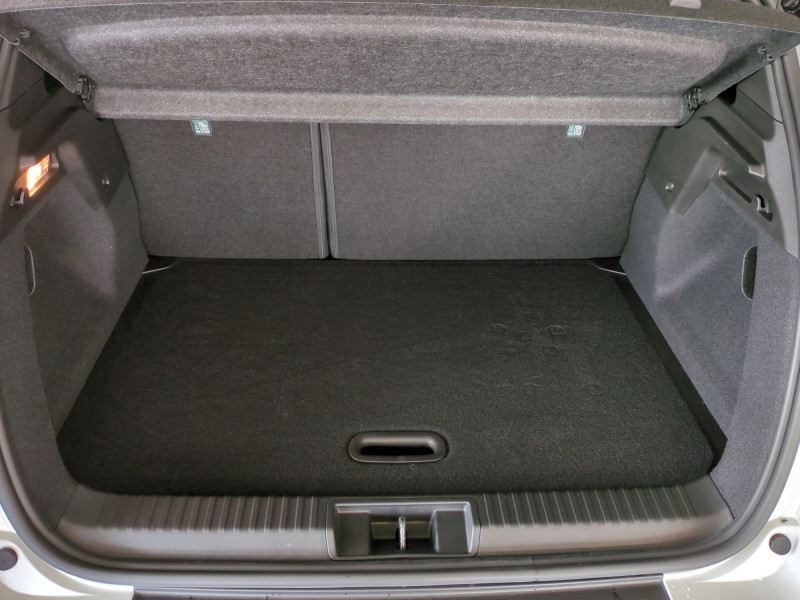 Photo 18 de l'offre de RENAULT CAPTUR II 1.0 TCE 90CH EVOLUTION - 26% à 20498€ chez Automobiles 25