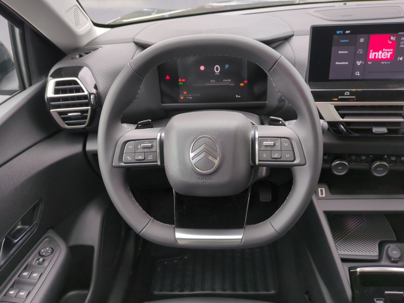 Photo 4 de l'offre de CITROEN C4 1.2 HYBRIDE 145CH S&S MAX AUTOMATIQUE -31% à 24499€ chez Automobiles 25