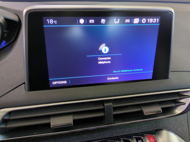 Photo 14 de l'offre de PEUGEOT 3008 1.5 BLUEHDI 130CH E6.C GT LINE S&S 7CV à 17490€ chez Automobiles 25