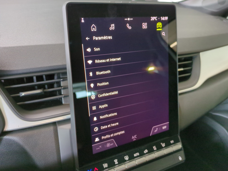 Photo 13 de l'offre de RENAULT CAPTUR II 1.0 TCE 90CH EVOLUTION - 26% à 20498€ chez Automobiles 25