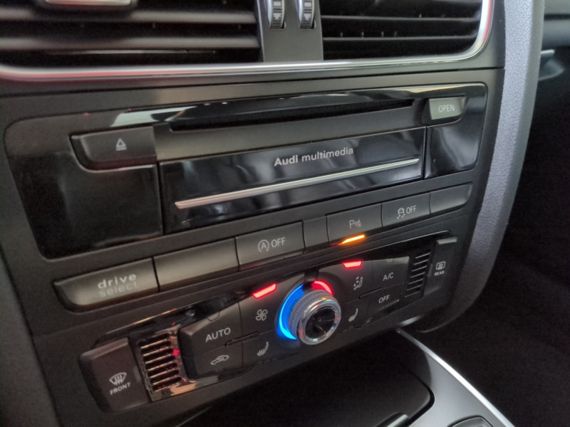Photo 17 de l'offre de AUDI A5 2.0 TDI 190CH CLEAN DIESEL S LINE MULTITRONIC EURO6 à 19990€ chez Automobiles 25