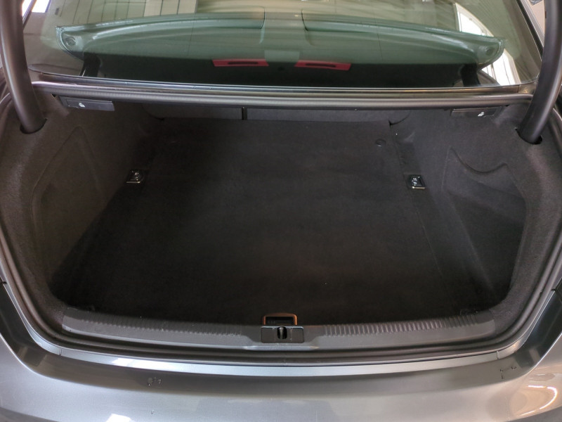 Photo 18 de l'offre de AUDI A5 2.0 TDI 190CH CLEAN DIESEL S LINE MULTITRONIC EURO6 à 19990€ chez Automobiles 25