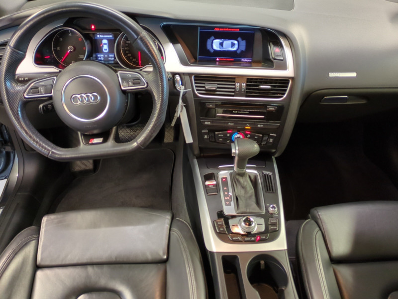 Photo 3 de l'offre de AUDI A5 2.0 TDI 190CH CLEAN DIESEL S LINE MULTITRONIC EURO6 à 19990€ chez Automobiles 25