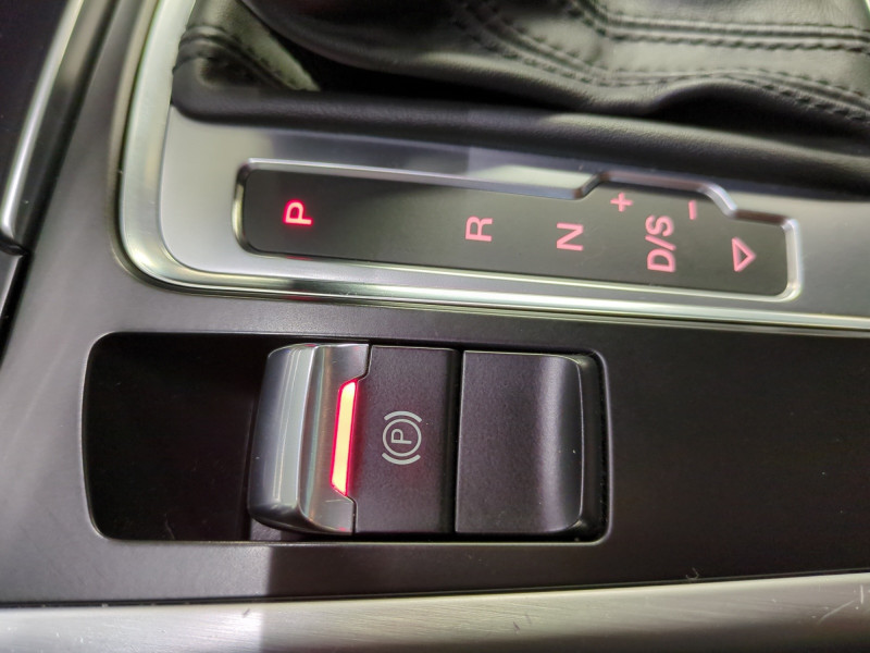 Photo 15 de l'offre de AUDI A5 2.0 TDI 190CH CLEAN DIESEL S LINE MULTITRONIC EURO6 à 19990€ chez Automobiles 25