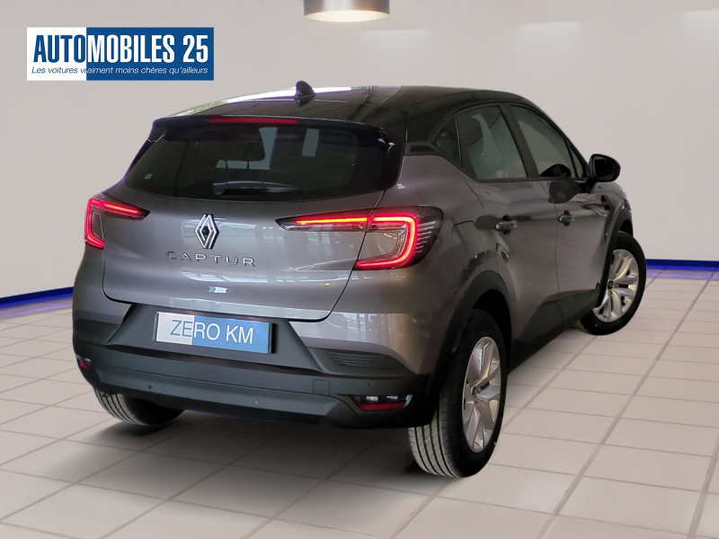 Photo 2 de l'offre de RENAULT CAPTUR II 1.0 TCE 90CH EVOLUTION - 26% à 20498€ chez Automobiles 25