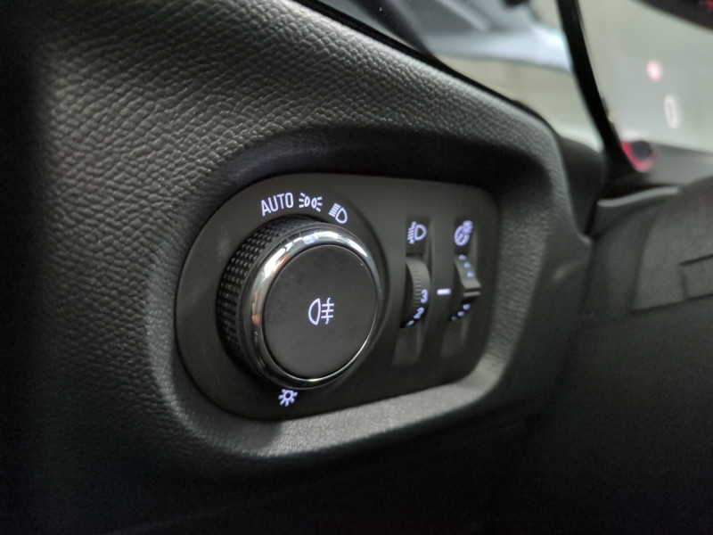 Photo 15 de l'offre de OPEL CORSA 1.2 TURBO 100CH EDITION - 23 % à 16998€ chez Automobiles 25