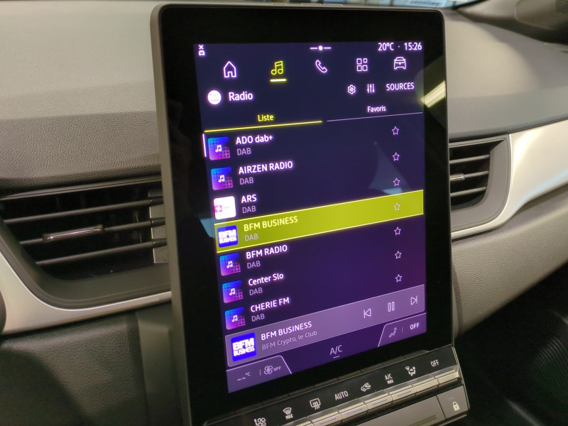 Photo 10 de l'offre de RENAULT CAPTUR II 1.0 TCE 90CH EVOLUTION - 26% à 20498€ chez Automobiles 25