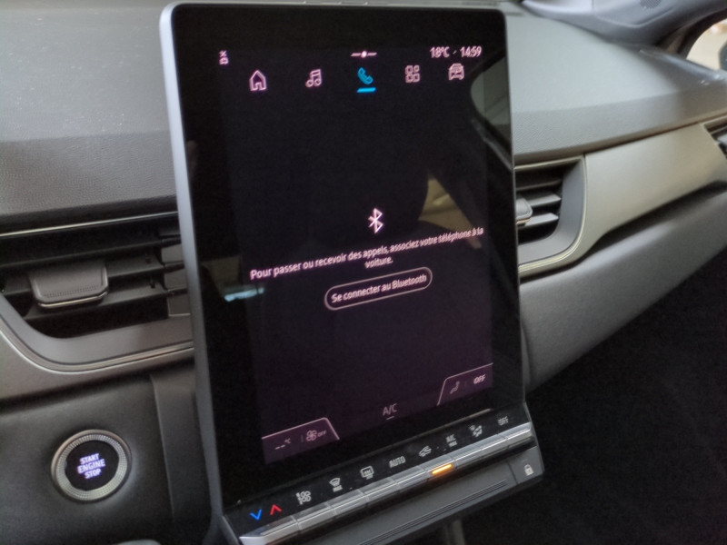 Photo 10 de l'offre de RENAULT CAPTUR II 1.0 TCE 90CH TECHNO - 24% à 22999€ chez Automobiles 25