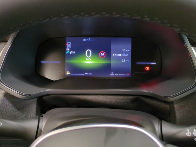 Photo 7 de l'offre de RENAULT CAPTUR II 1.0 TCE 90CH EVOLUTION - 26% à 20498€ chez Automobiles 25