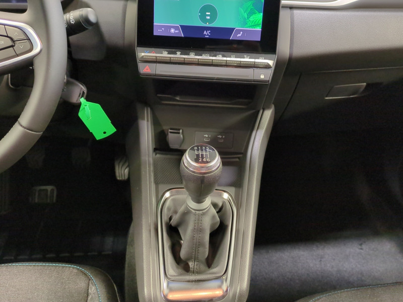 Photo 8 de l'offre de RENAULT CAPTUR II 1.0 TCE 90CH EVOLUTION - 26% à 20498€ chez Automobiles 25