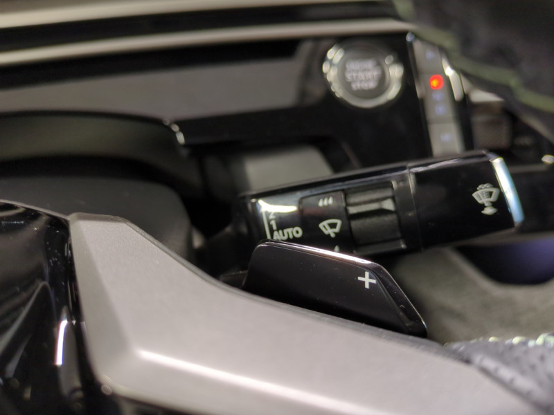 Photo 14 de l'offre de PEUGEOT 3008 1.2 HYBRID 145CH GT E-DCS6 -27% à 32498€ chez Automobiles 25