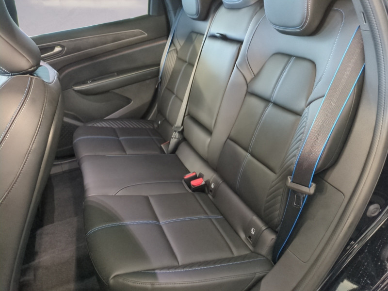 Photo 6 de l'offre de RENAULT ARKANA 1.6 E-TECH 145CH FULL HYBRID ESPRIT ALPINE -28% à 29499€ chez Automobiles 25