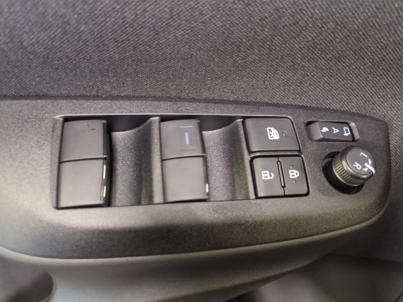 Photo 16 de l'offre de TOYOTA YARIS CROSS 130H DESIGN MY25 -17 % à 26999€ chez Automobiles 25