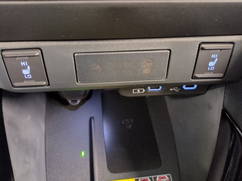 Photo 18 de l'offre de TOYOTA YARIS 116H DESIGN 5P MY25 -15% à 23499€ chez Automobiles 25