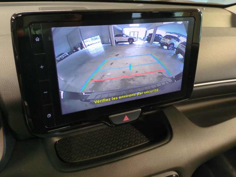 Photo 12 de l'offre de TOYOTA YARIS 116H DESIGN 5P MY25 -15% à 23499€ chez Automobiles 25