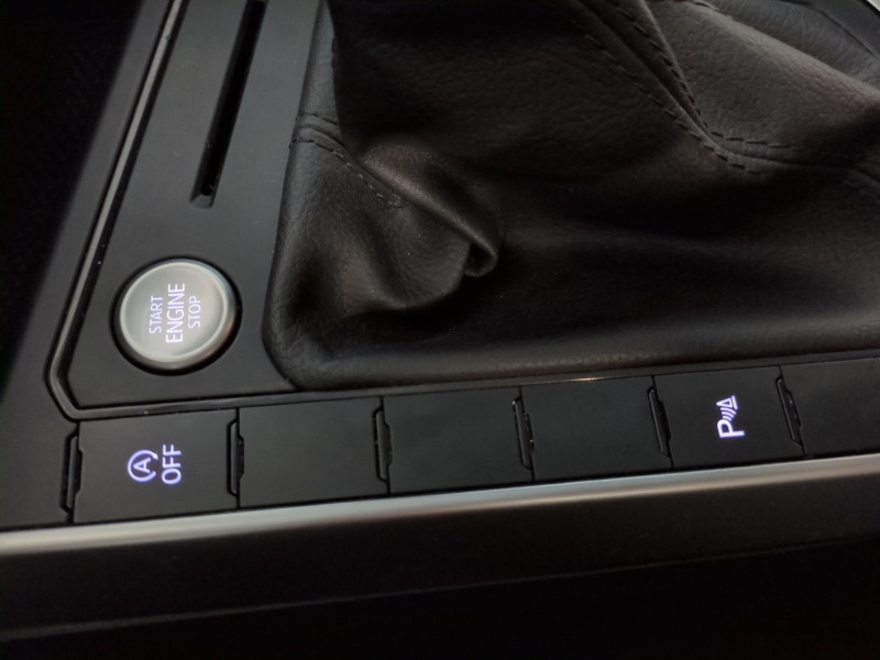 Photo 16 de l'offre de VOLKSWAGEN POLO 1.0 TSI 95CH LIFE DSG7 à 19498€ chez Automobiles 25