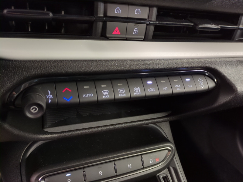 Photo 15 de l'offre de FIAT 600 1.2 HYBRID TURBO 145CH POP DCT6 -21% à 23998€ chez Automobiles 25